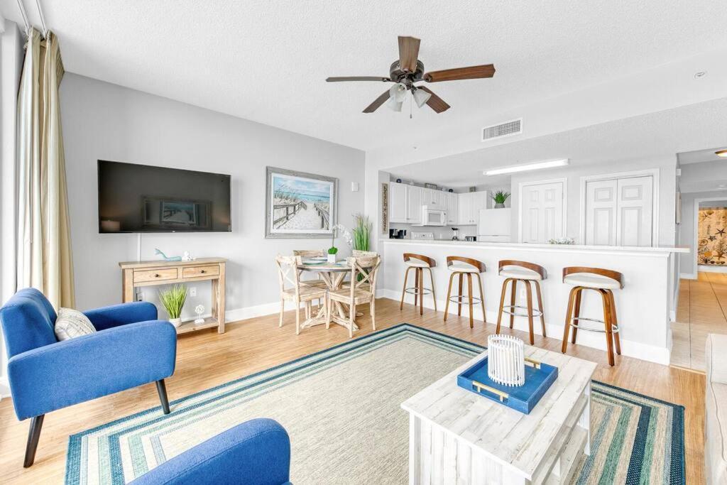 Beachfront Condo #607 At Majestic Beach Resort Panama City Beach Exterior photo